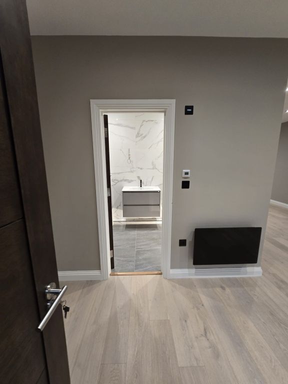 Property photo 2 of 17 Gallery