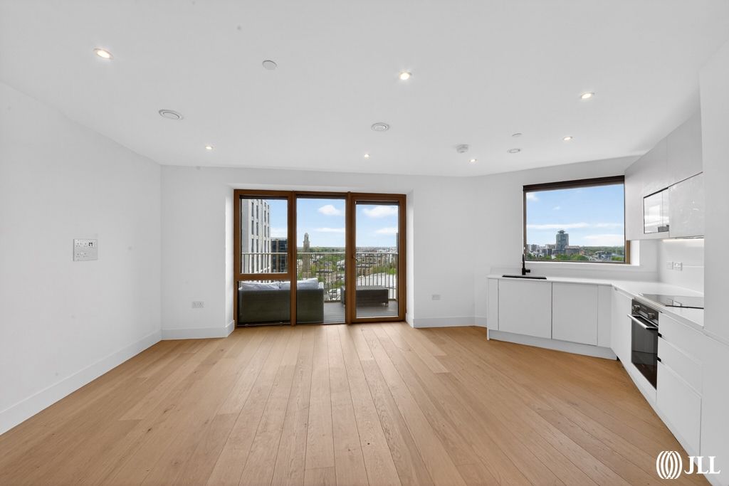 Property photo 2 of 14 Living Room