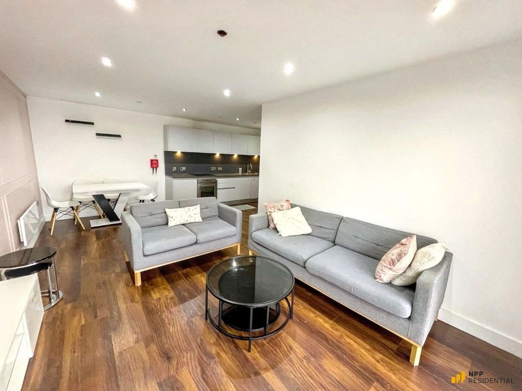 Property photo 2 of 22