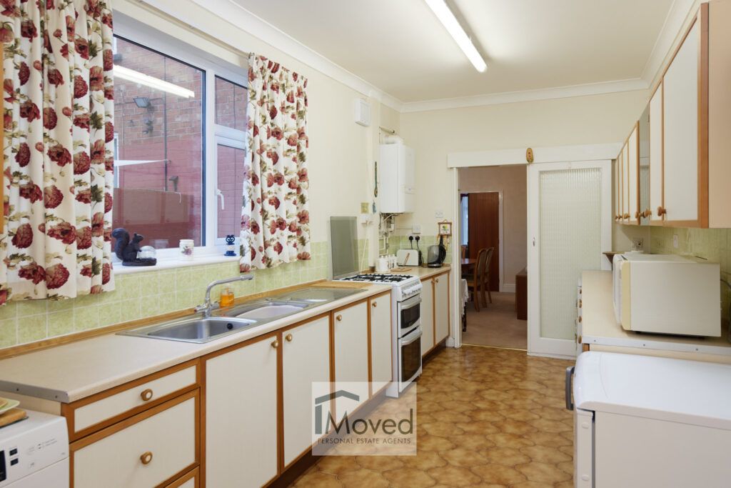 Property photo 3 of 21