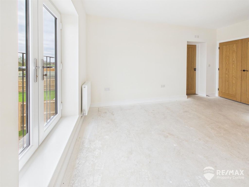 Additional image 17 of 4 bed detached house for saleOakley Gardens, Little Oakley, Harwich CO12