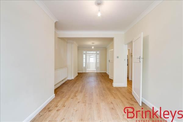 Property photo 3 of 17 Photo