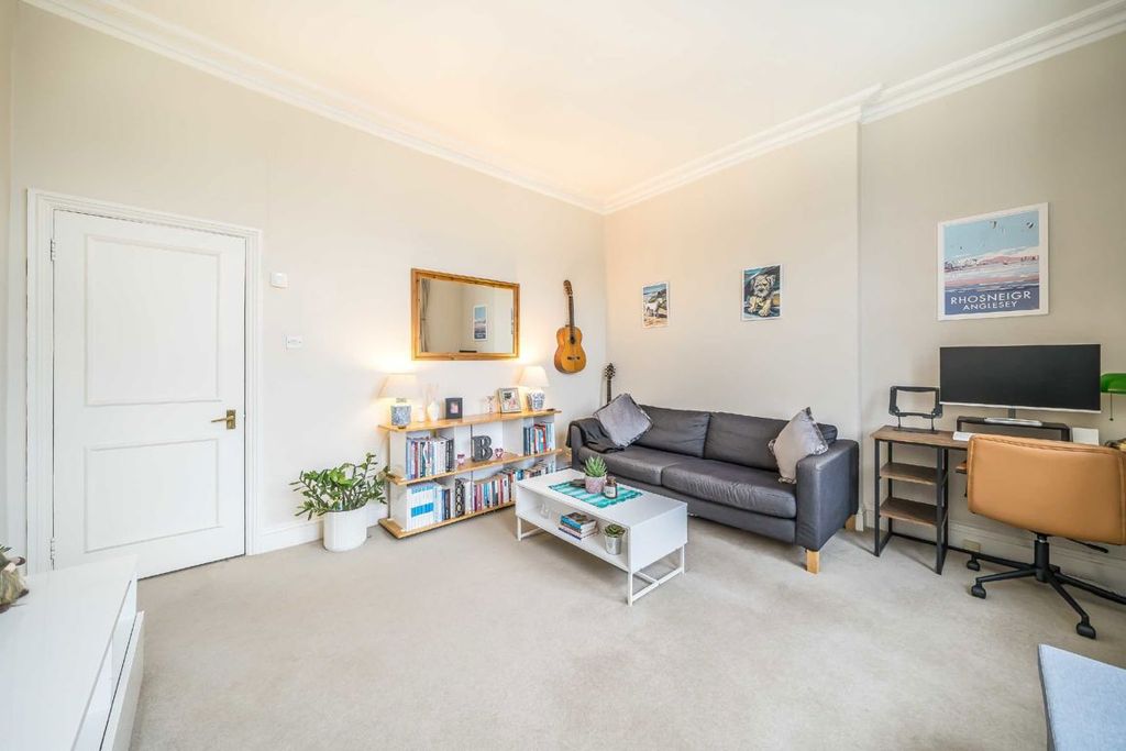 Property photo 3 of 5