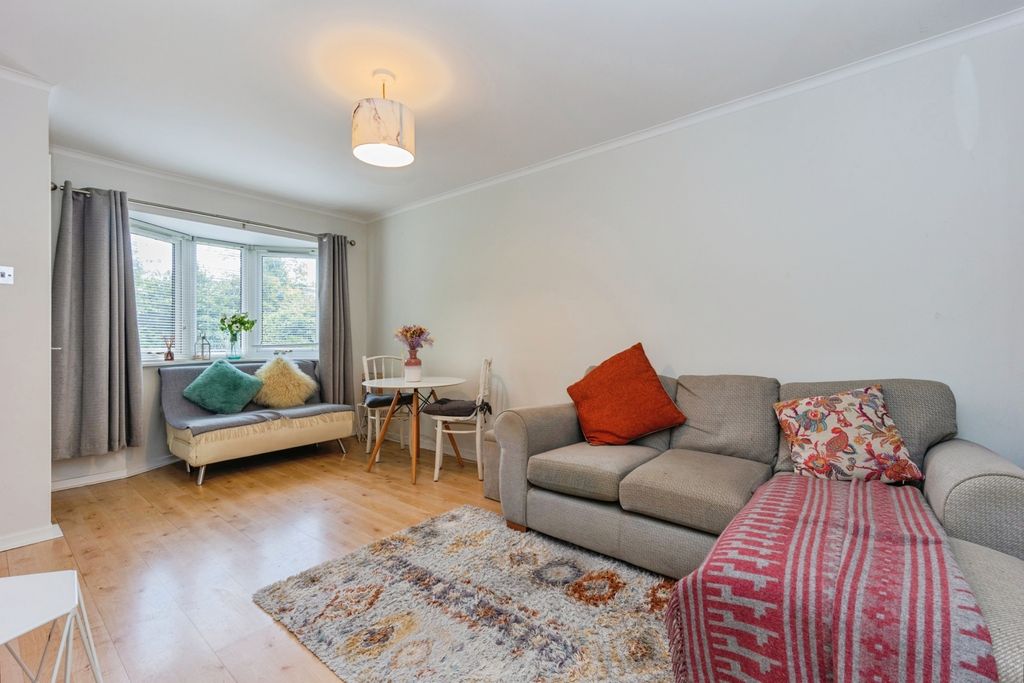 Property photo 2 of 20 Pbox-Img.Jpg