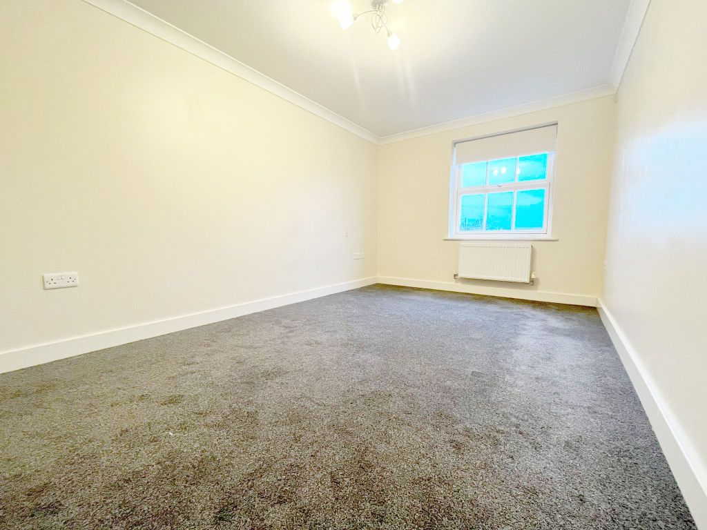 Property photo 3 of 6 Picture 3