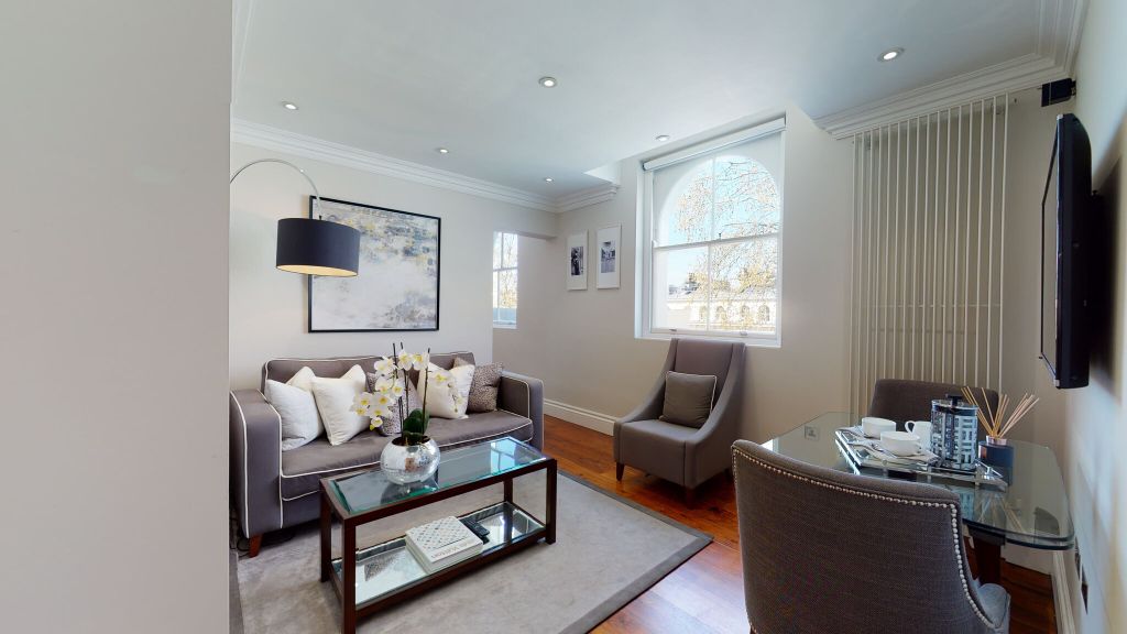 Property photo 1 of 25 Living Room