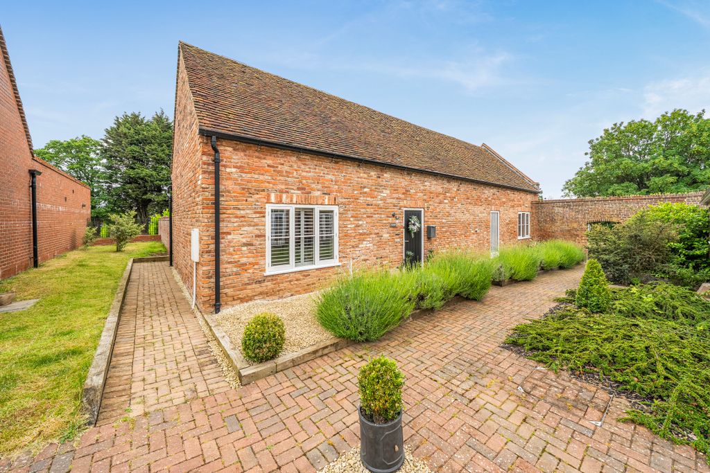 Property photo 1 of 16 1471597-7-6A20154526810