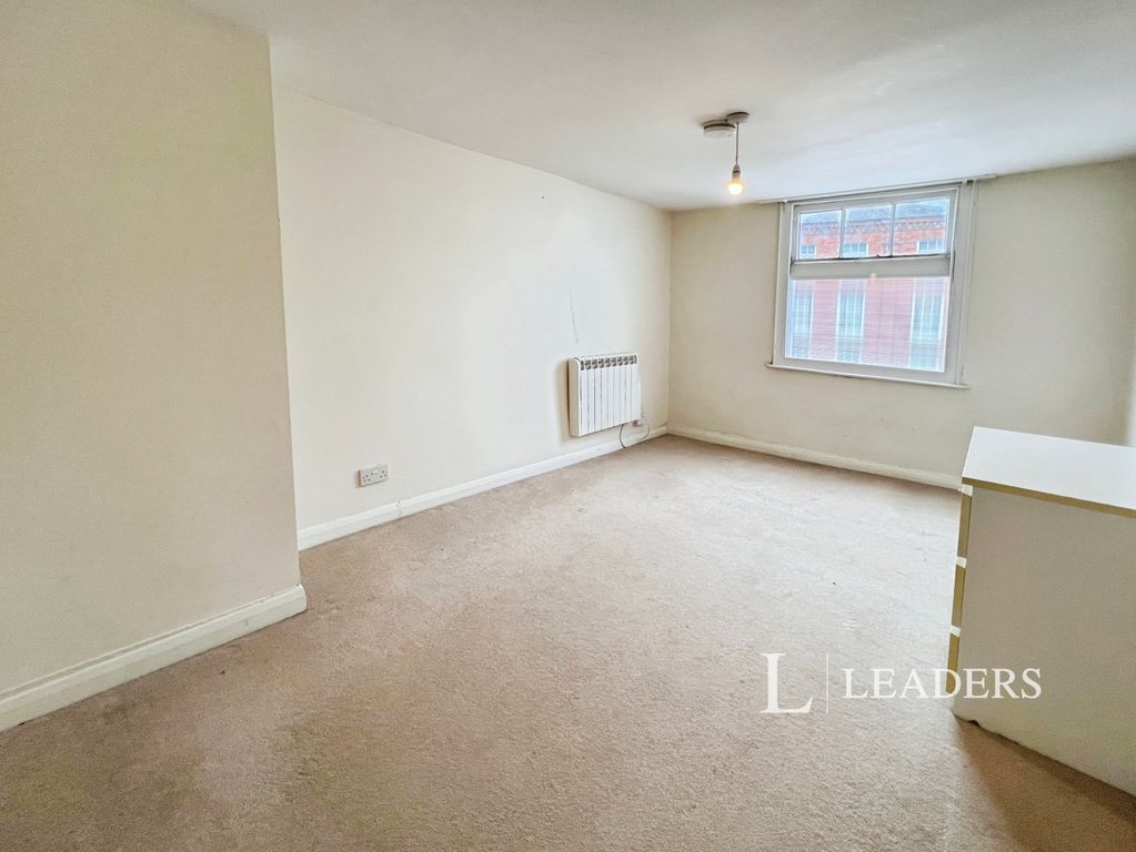 Property photo 2 of 8 2