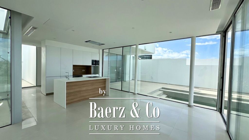 Property photo 3 of 25