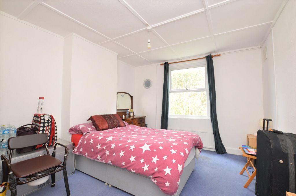 Property photo 3 of 7 Picture No. 10