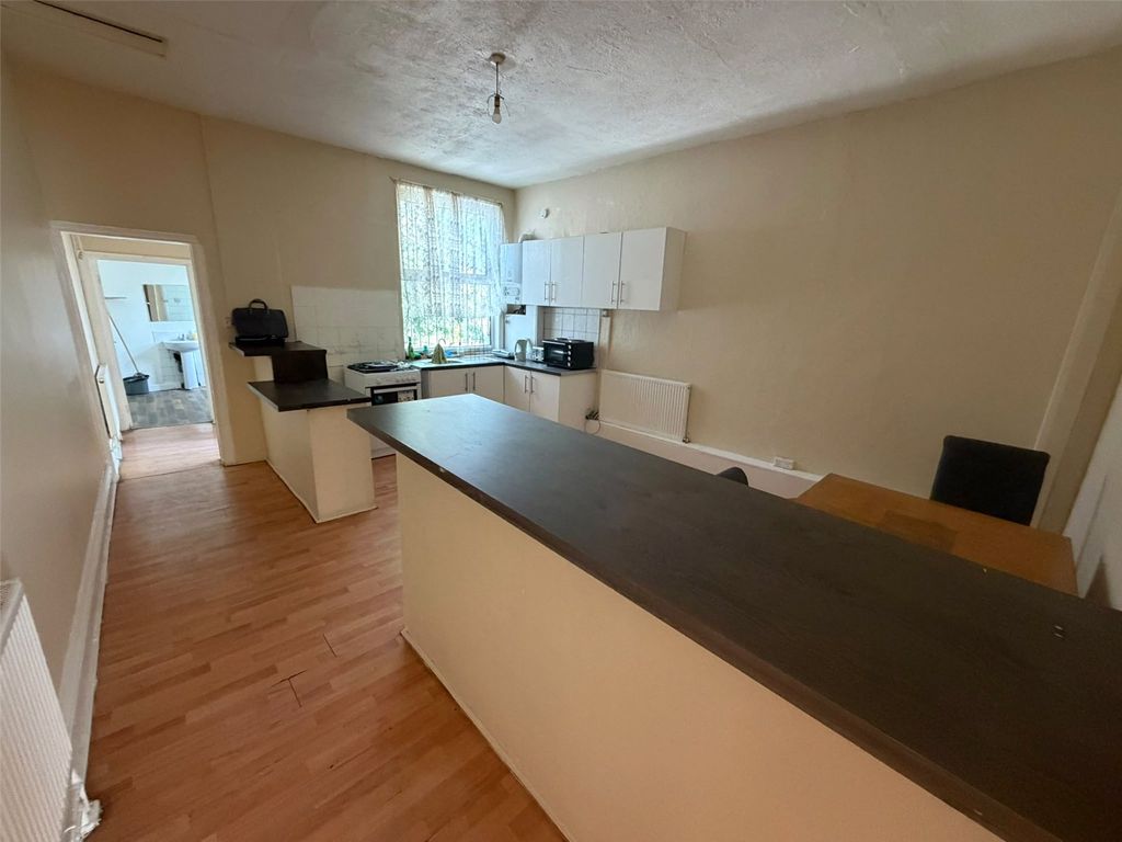 Property photo 1 of 10 Picture No. 01