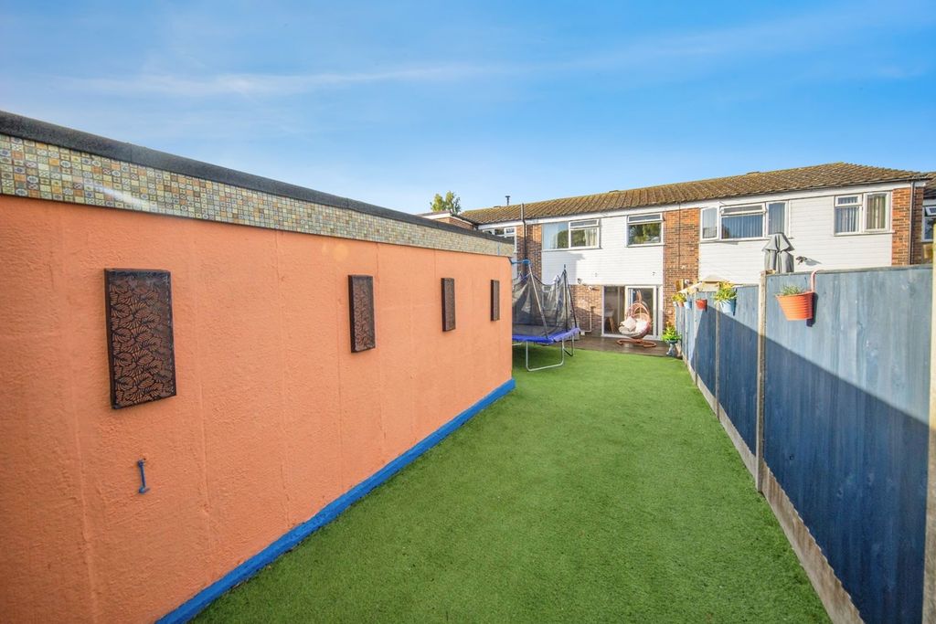 Property photo 3 of 15