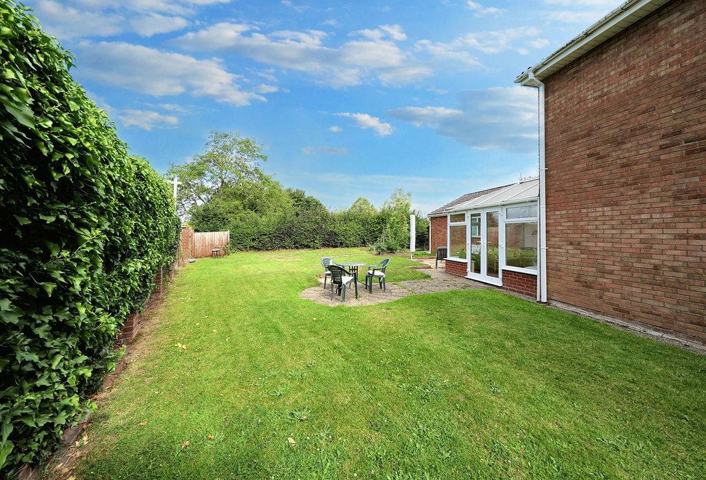 Property photo 3 of 35