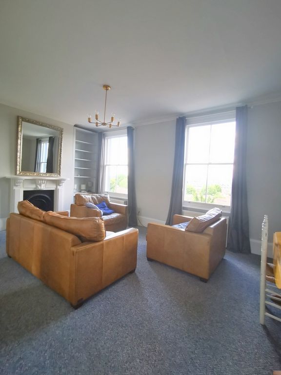 Property photo 3 of 9 3