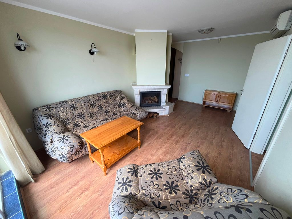 Property photo 3 of 19
