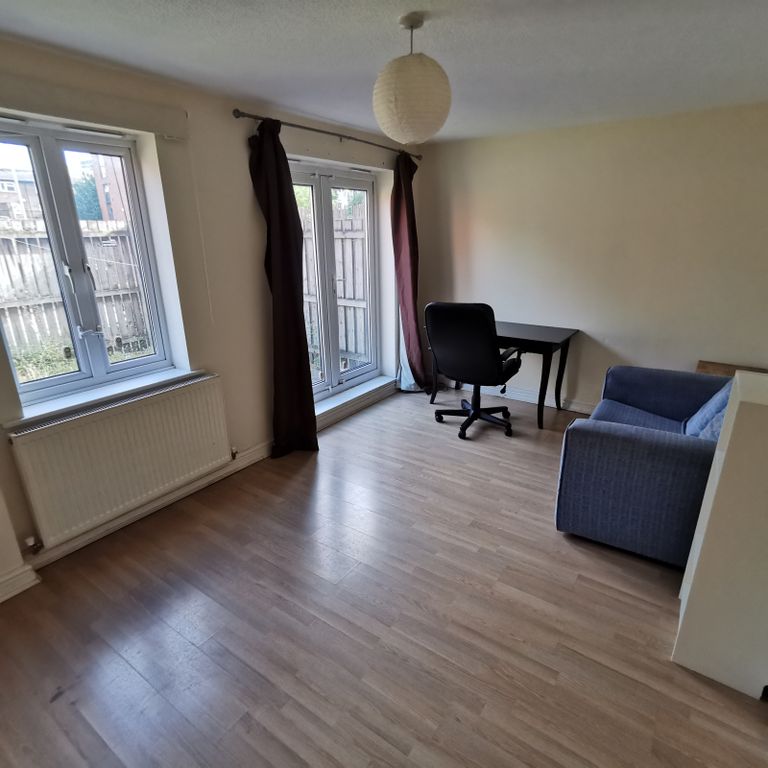 Property photo 3 of 10 Gallery