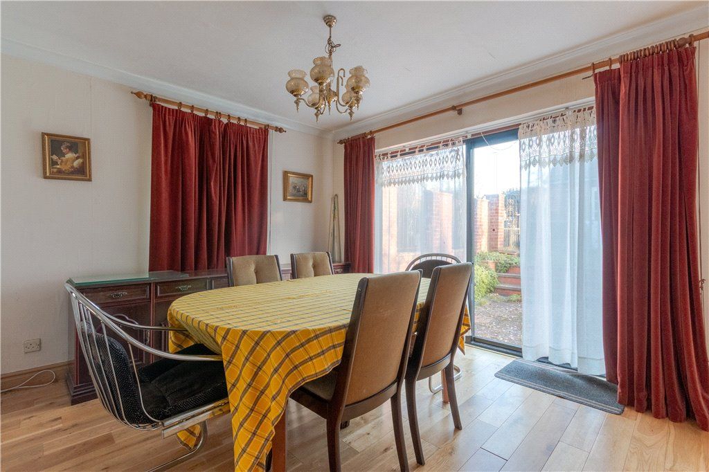 Property photo 3 of 22 Dining