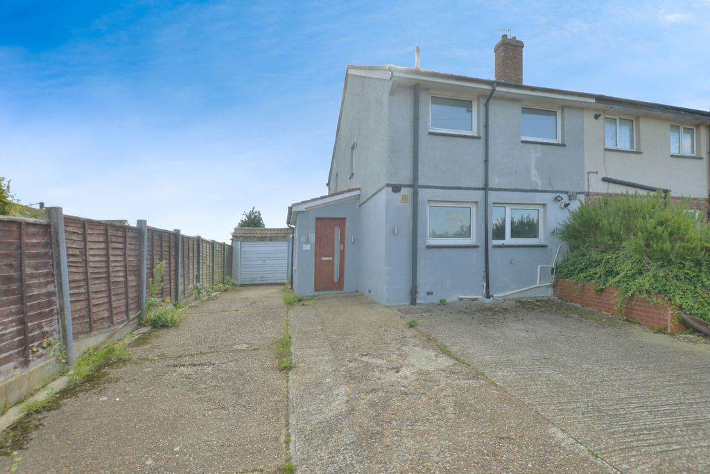 Property photo 1 of 17 Front