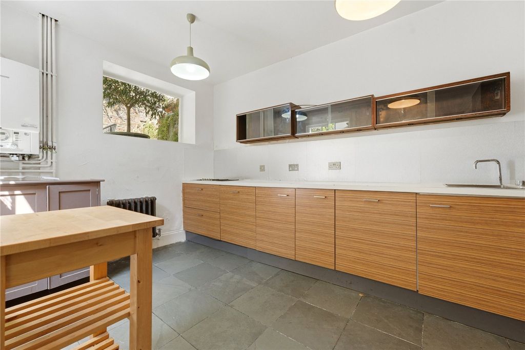 Property photo 3 of 21 Picture No. 35