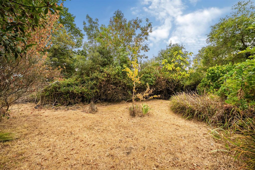 Property photo 3 of 26 1-6A84Df172d8F7-1509858 (1)-1.Jpg
