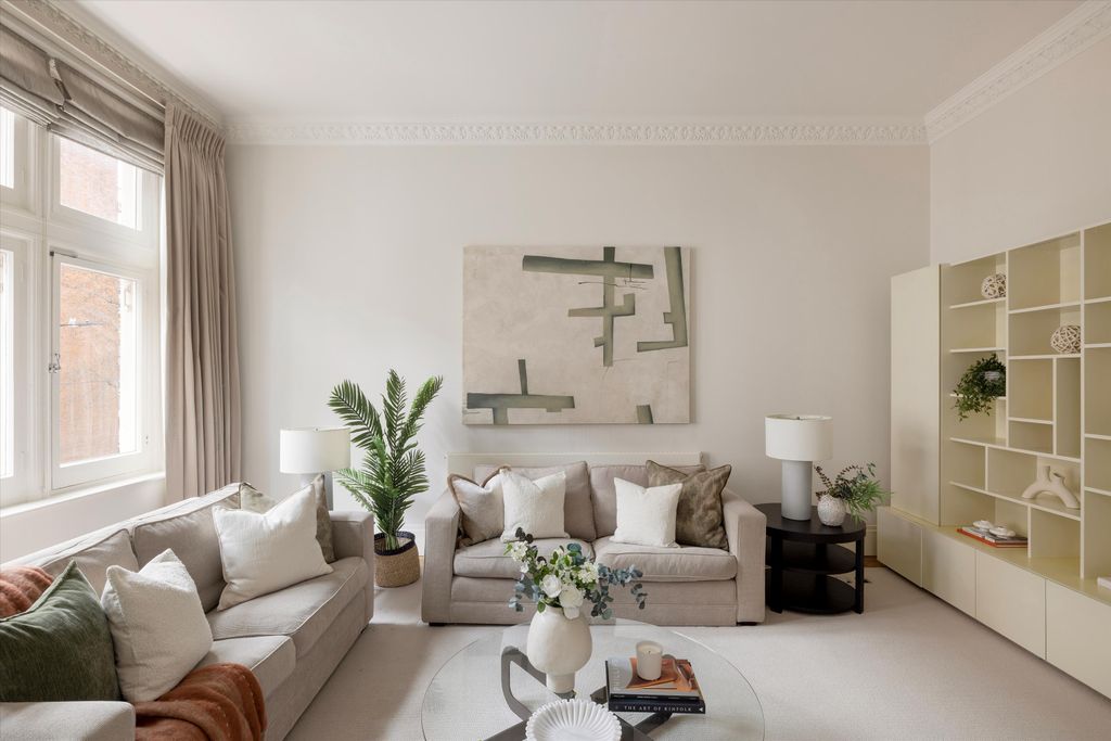 Property photo 2 of 20 Image