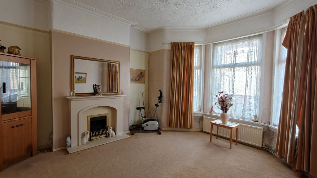 Property photo 2 of 20