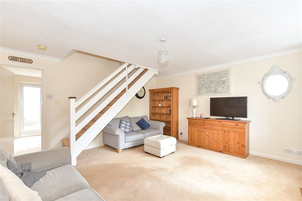 Property photo 3 of 14 Lounge