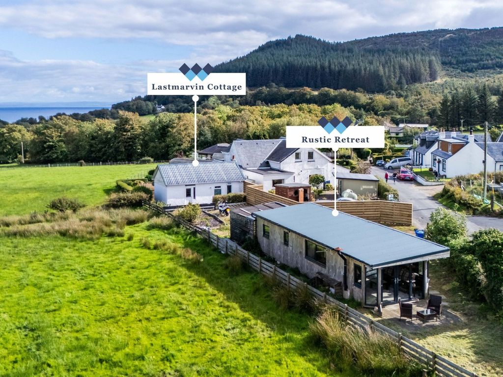 Property photo 3 of 53 4570903