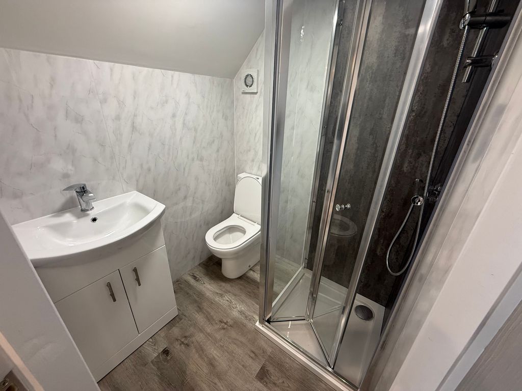 Property photo 3 of 4 Bedroom 1