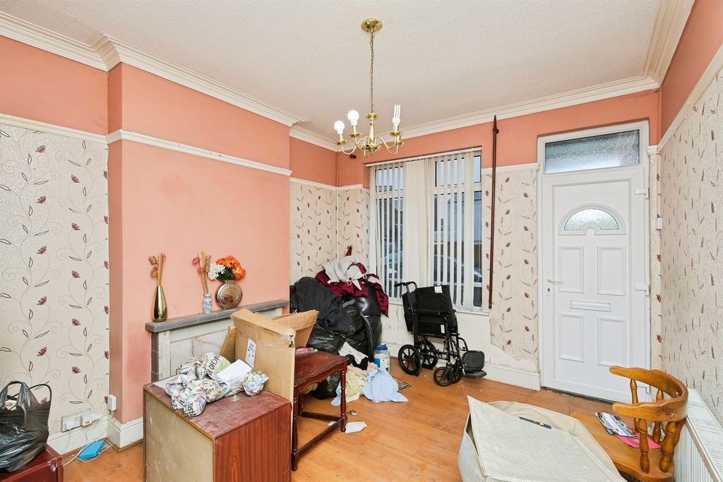 Property photo 2 of 16