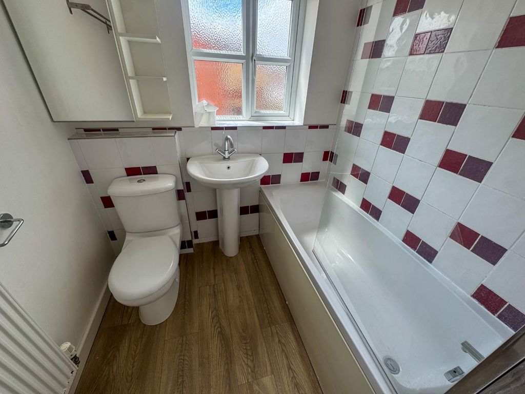Property photo 2 of 12 Family Bathroom.Jpg