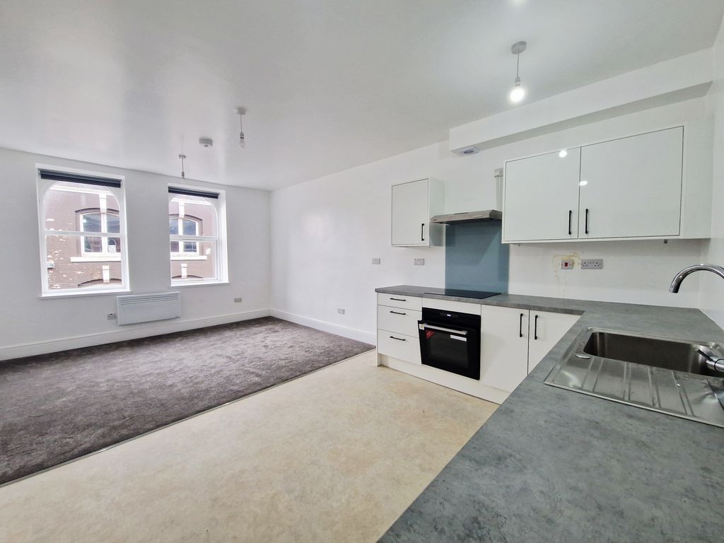 Property photo 1 of 5