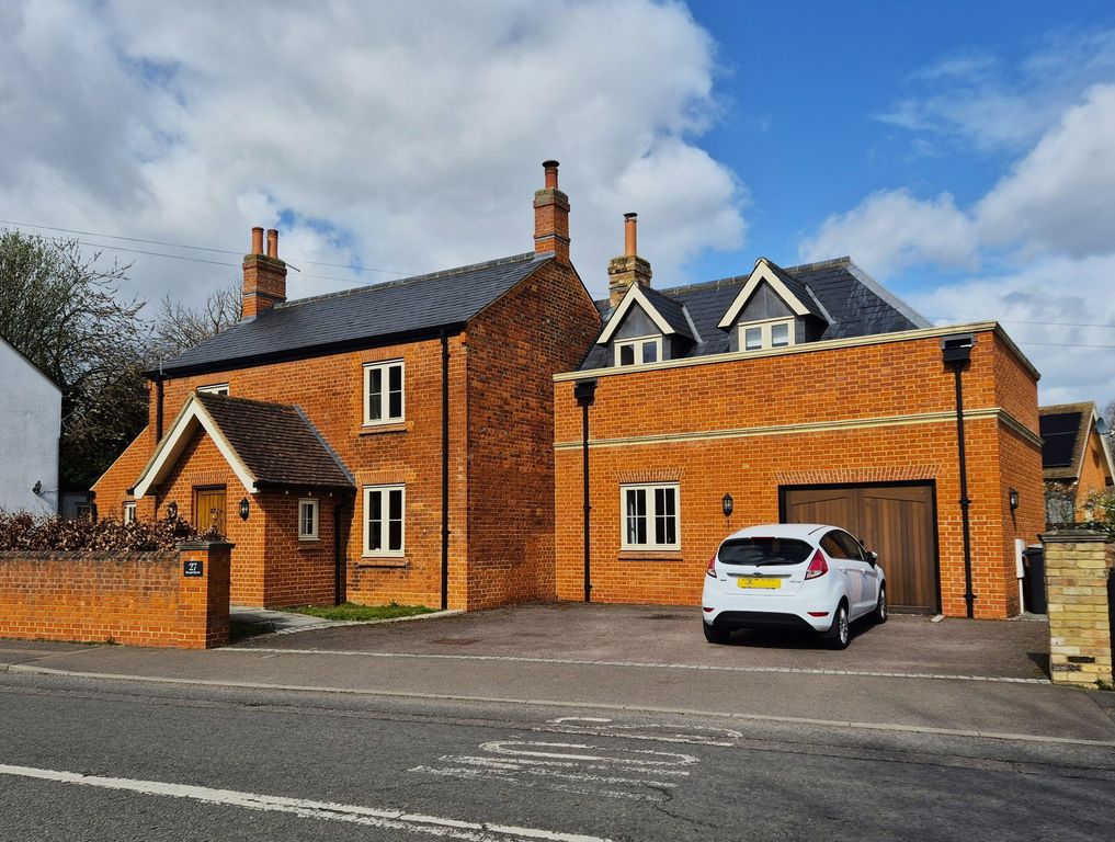 Property photo 1 of 28