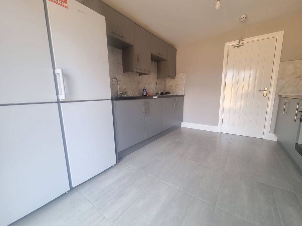 Property photo 3 of 7 Picture No. 01