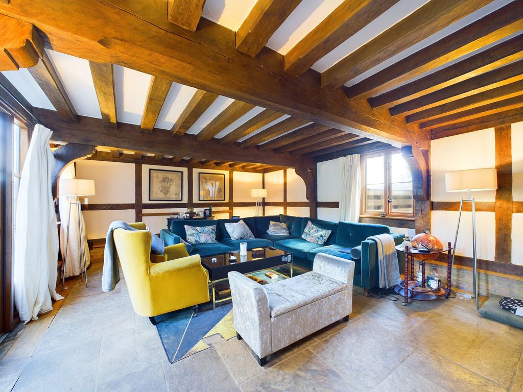 Property photo 3 of 19 3993-Hr-3