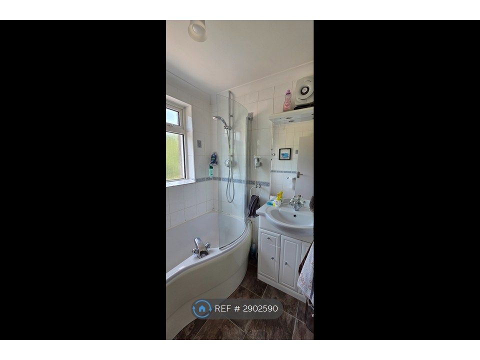 Property photo 2 of 18 Bathroom (Will Be Completely New)