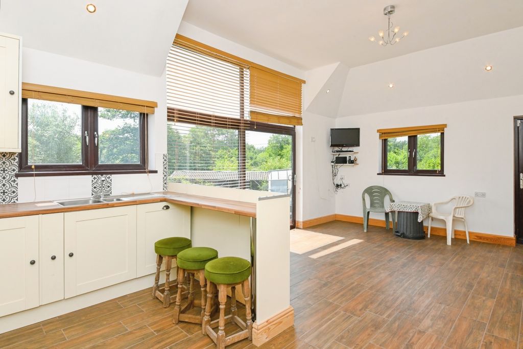 Property photo 3 of 16 Kitchen/Living Area