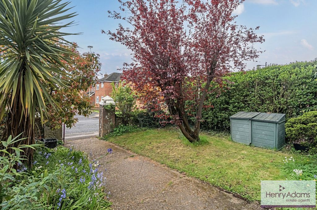 Additional image 13 of 2 bed flat for saleStation Road, Petersfield GU32