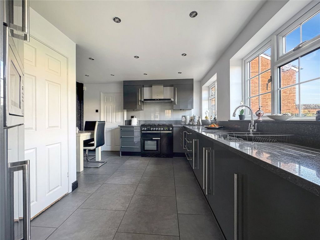 Property photo 3 of 26 Kitchen Diner