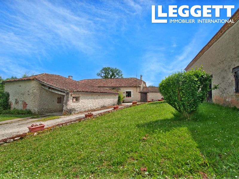 Property photo 2 of 10