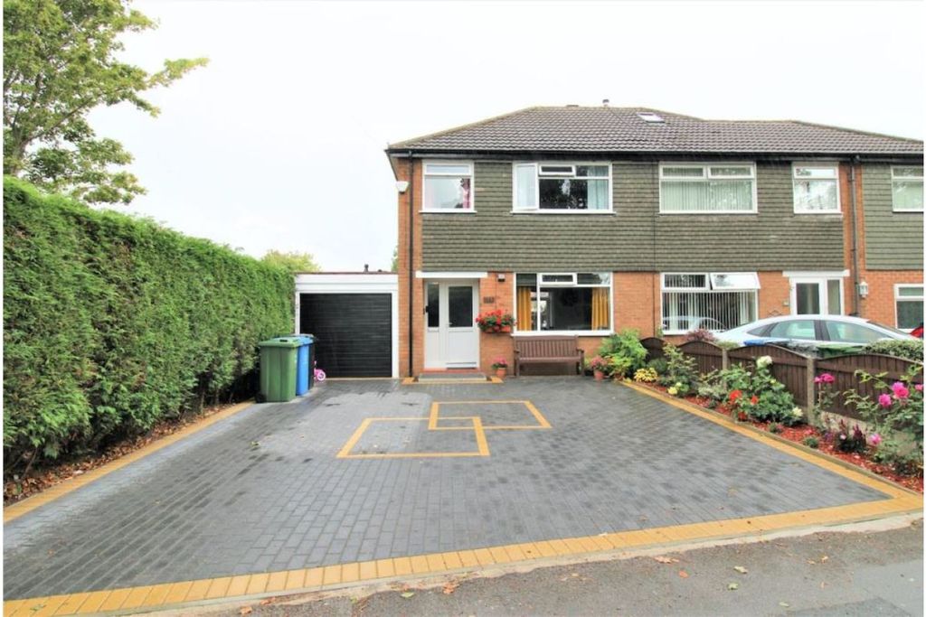 Property photo 1 of 21 Front View