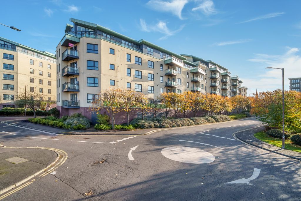 Property photo 3 of 25 Property Image 3