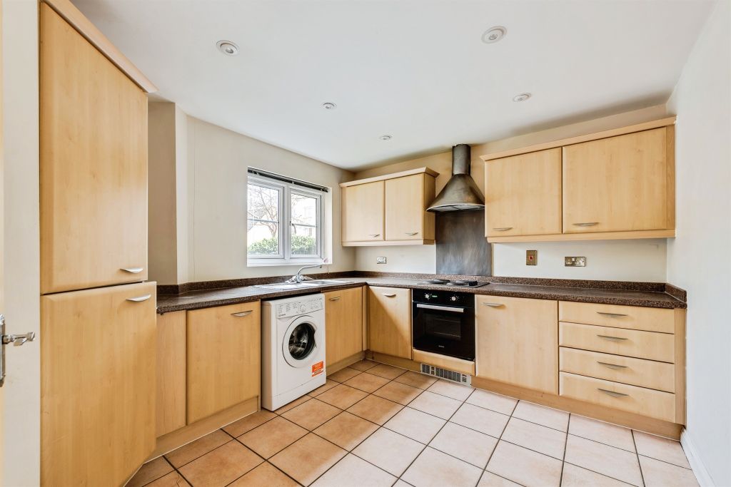 Property photo 2 of 20