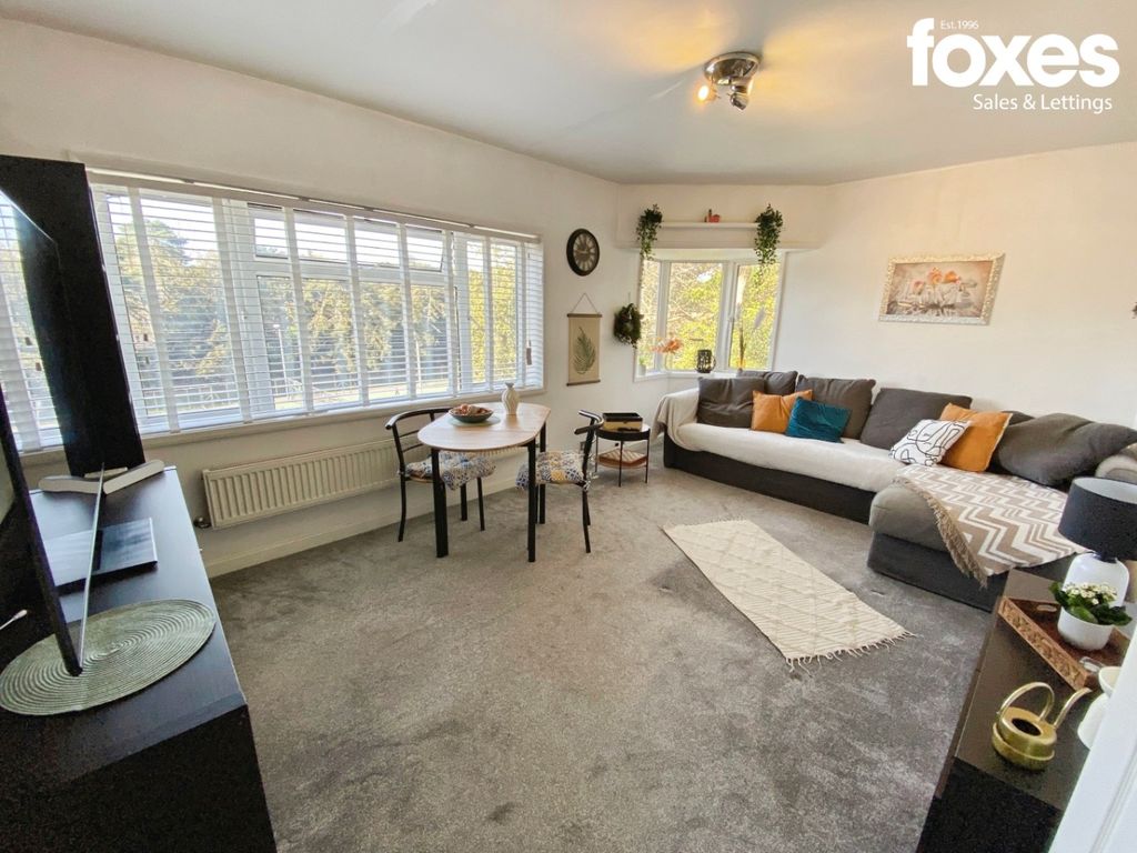 Property photo 2 of 8 5065012