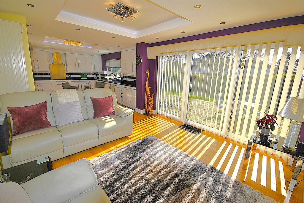 Additional image 10 of 5 bed detached house for saleBawtry Road, Doncaster DN4