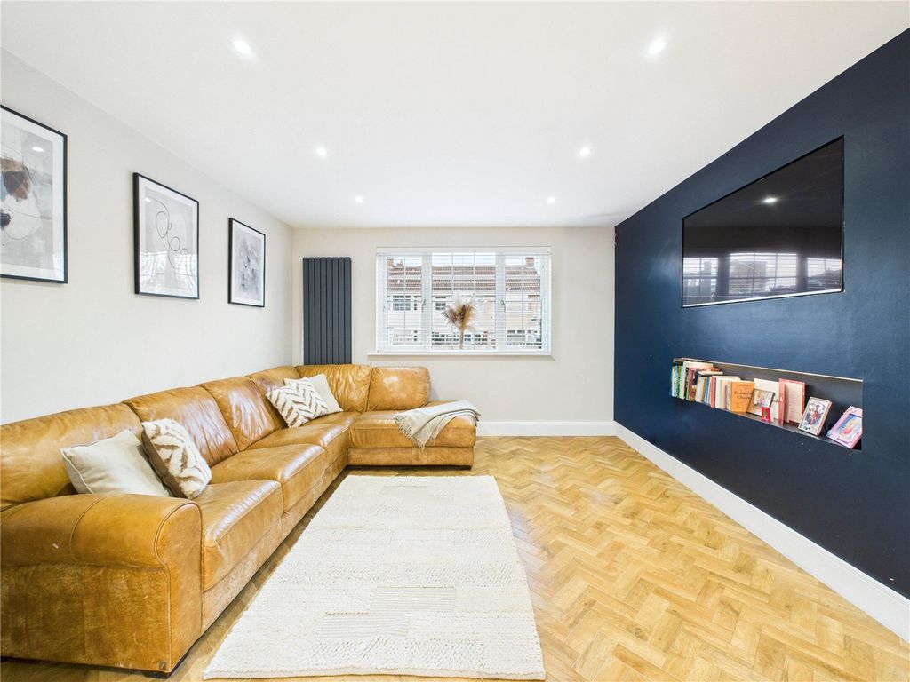 Property photo 1 of 26 Picture No. 39