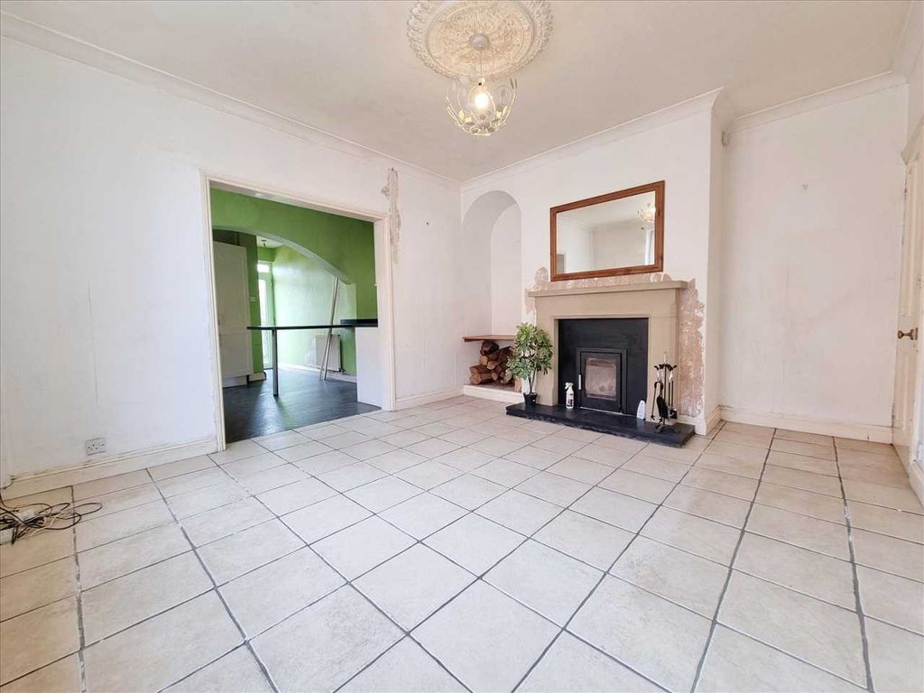 Property photo 3 of 11 Dining Room: