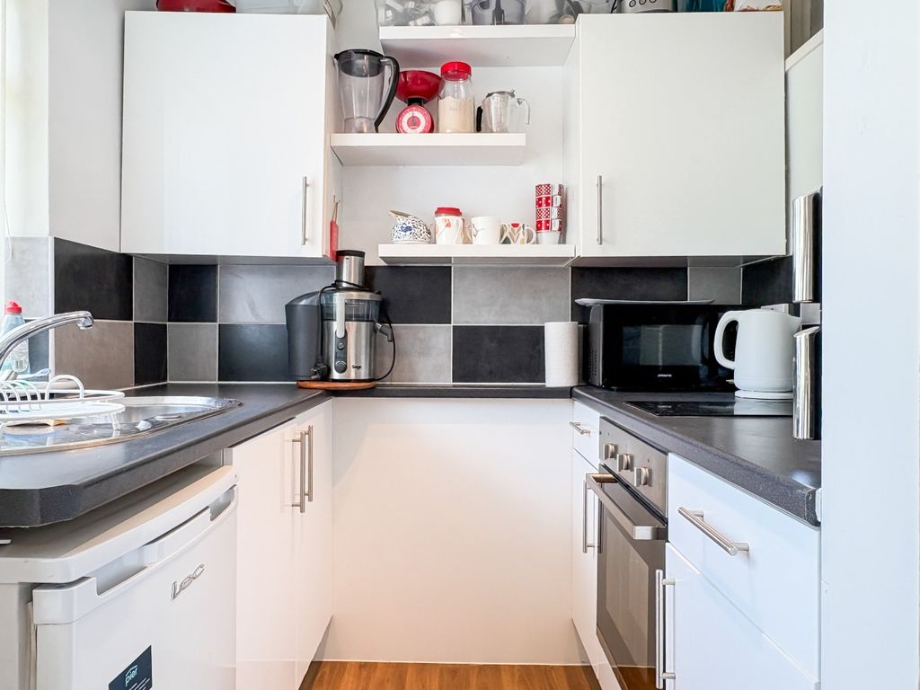 Property photo 3 of 16 4379133