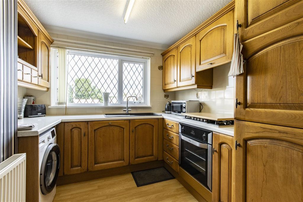 Property photo 2 of 13 Kitchen