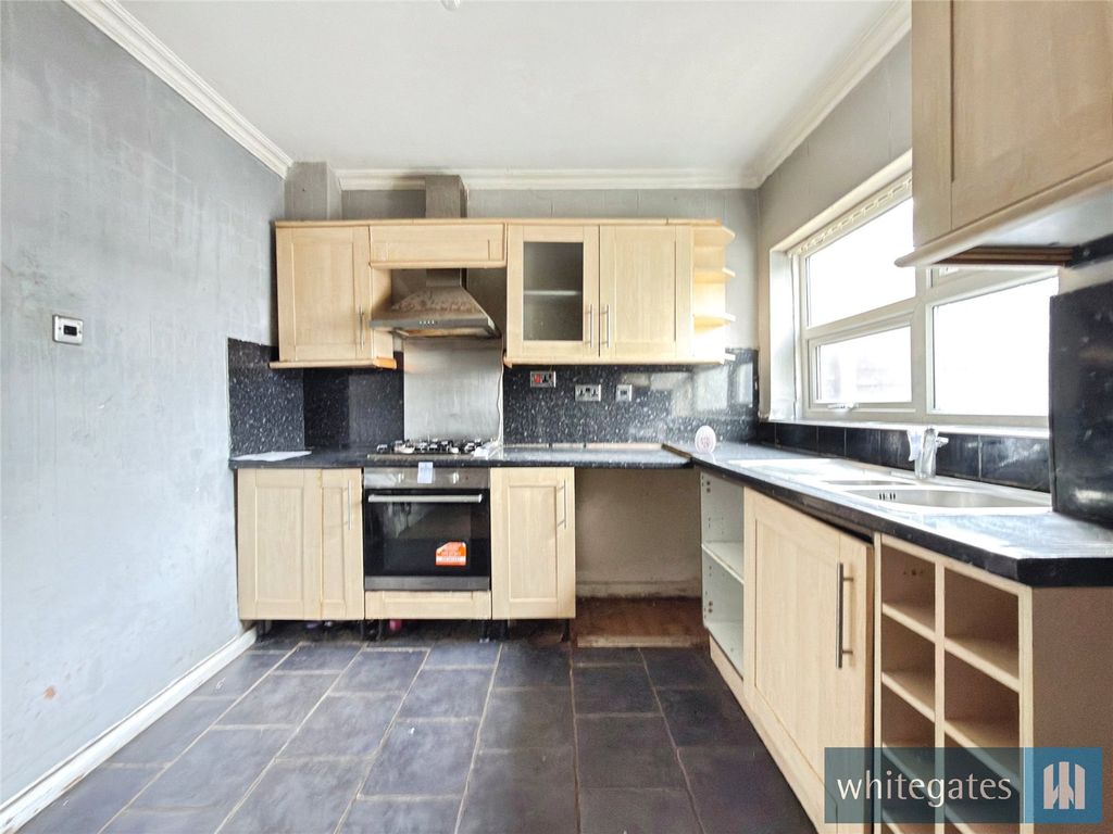 Property photo 2 of 12 Picture No. 06
